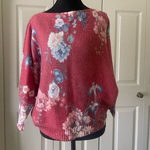 Nina Murati | Floral knit crop sweater. Bat wing sleeves.